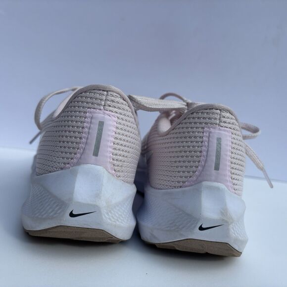 Nike Air Zoom Pegasus 40 Women's Size 8 Light Pink Sneakers Shoes DV3854 600 - Picture 6 of 10